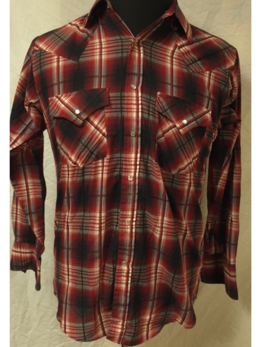 Plains Western Wear Means Small Red Black Plaid Pearl Snap Long Sleeve Shirt